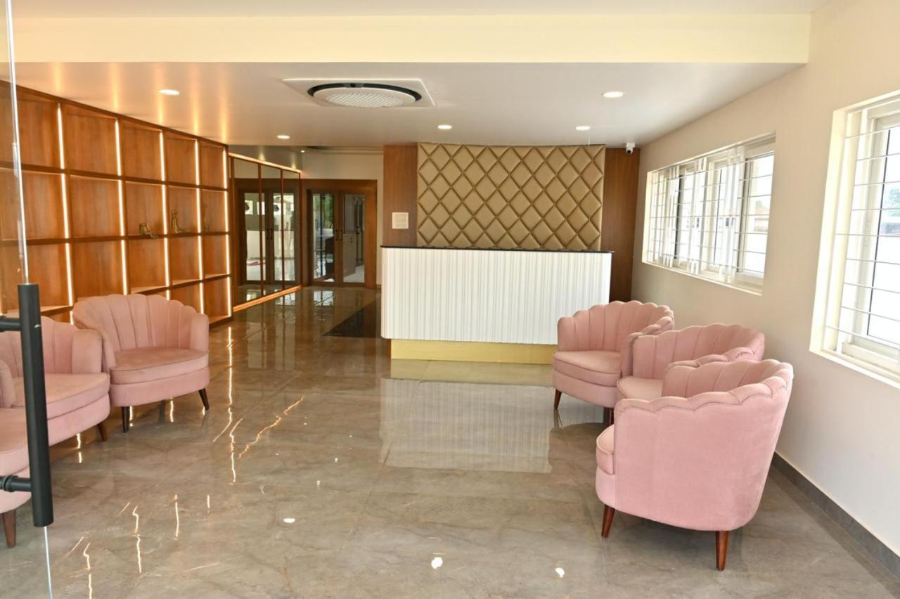Hometown Sharu'S Inn A Luxury Hotel Chikmagalūr Extérieur photo