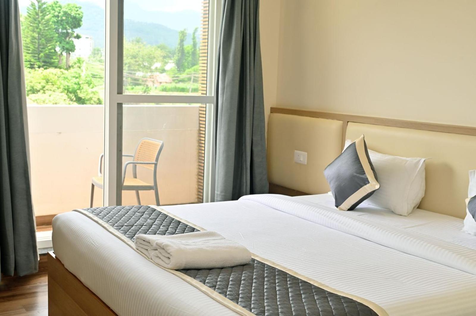 Hometown Sharu'S Inn A Luxury Hotel Chikmagalūr Extérieur photo