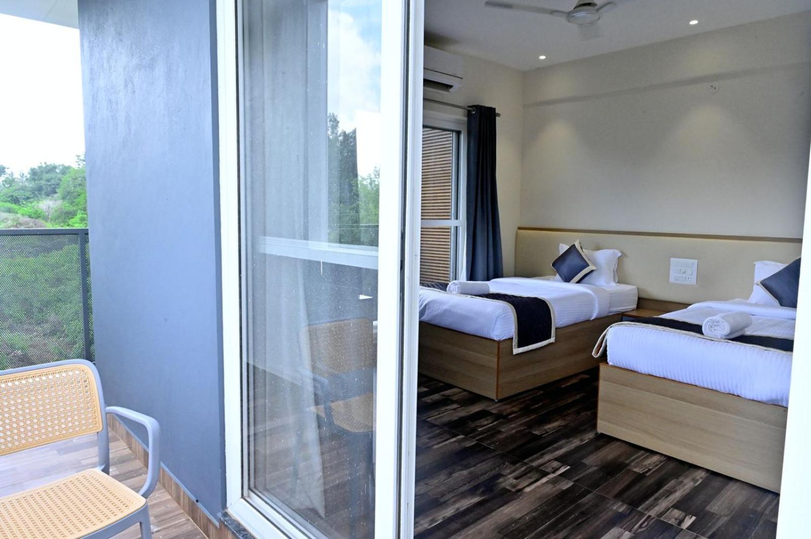 Hometown Sharu'S Inn A Luxury Hotel Chikmagalūr Extérieur photo