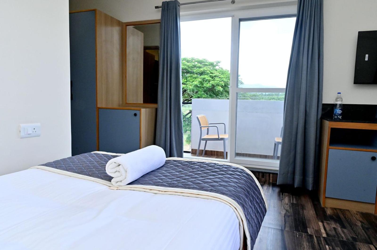 Hometown Sharu'S Inn A Luxury Hotel Chikmagalūr Extérieur photo